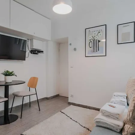 Cosy - 2p - Museum Of Romantic Life